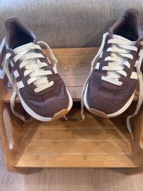 Classic Adidas Sneakers